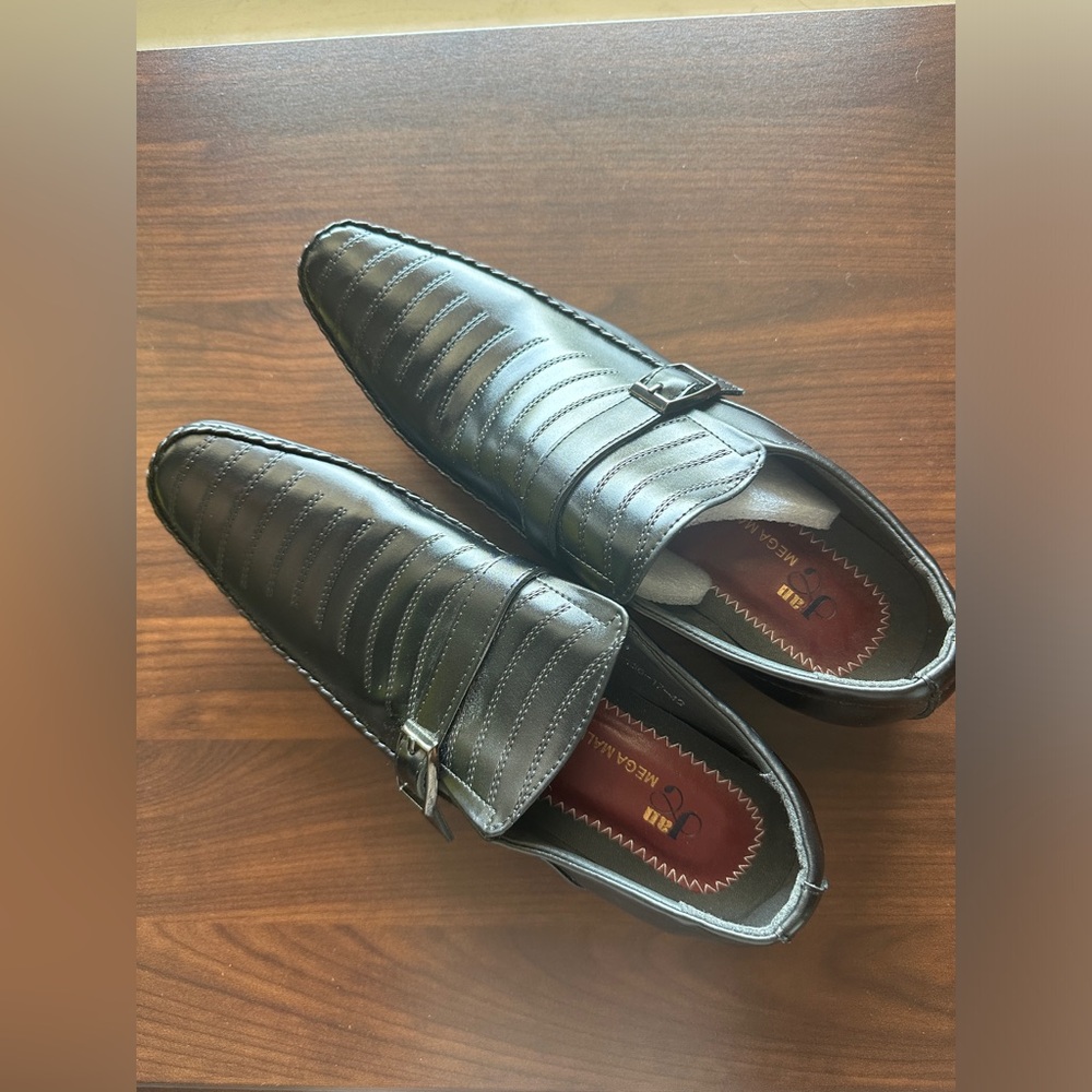 Men’s Dress Shoes in Black Size 42